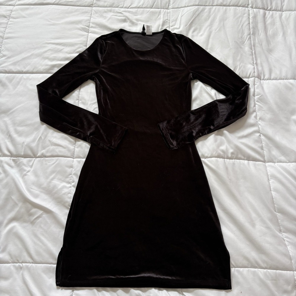 H&M Velour Mini Dress Womens Small Black Open Back Dainty Goth Witchy Vampire